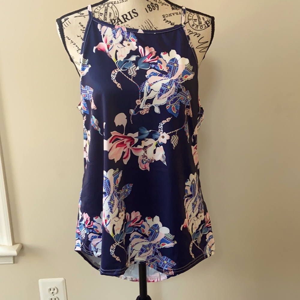 NWOT Women's Flowy Flower Tank